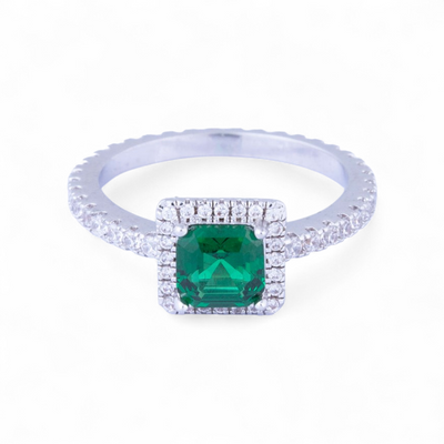 Classic Emerald Ring