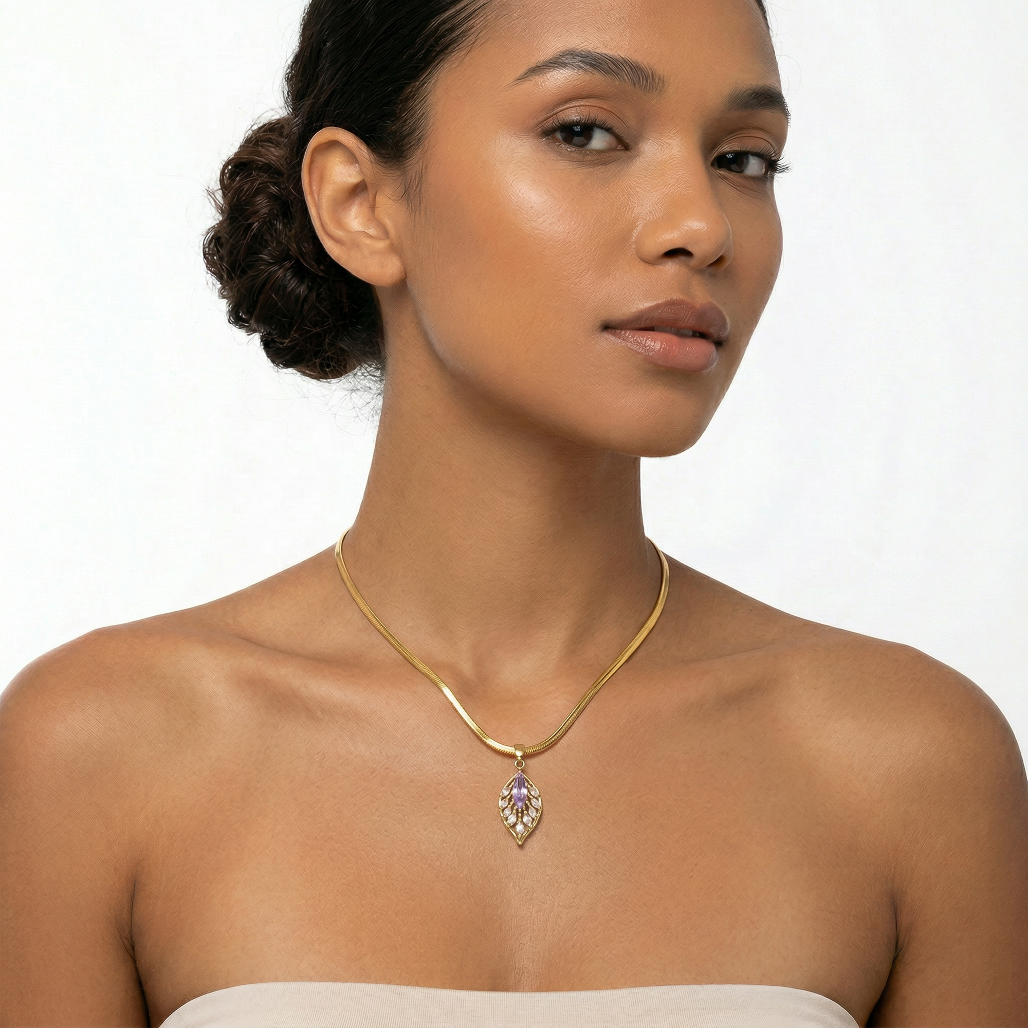 Light Amethyst Leaf Necklace