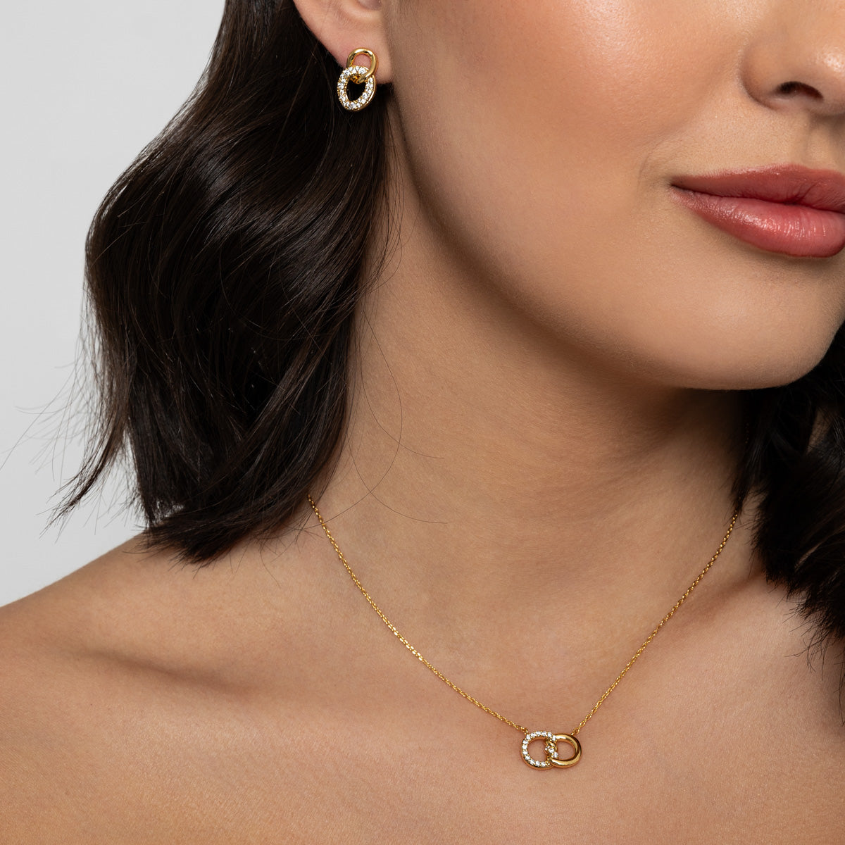 The Pink Box Gold Interlinking Circles