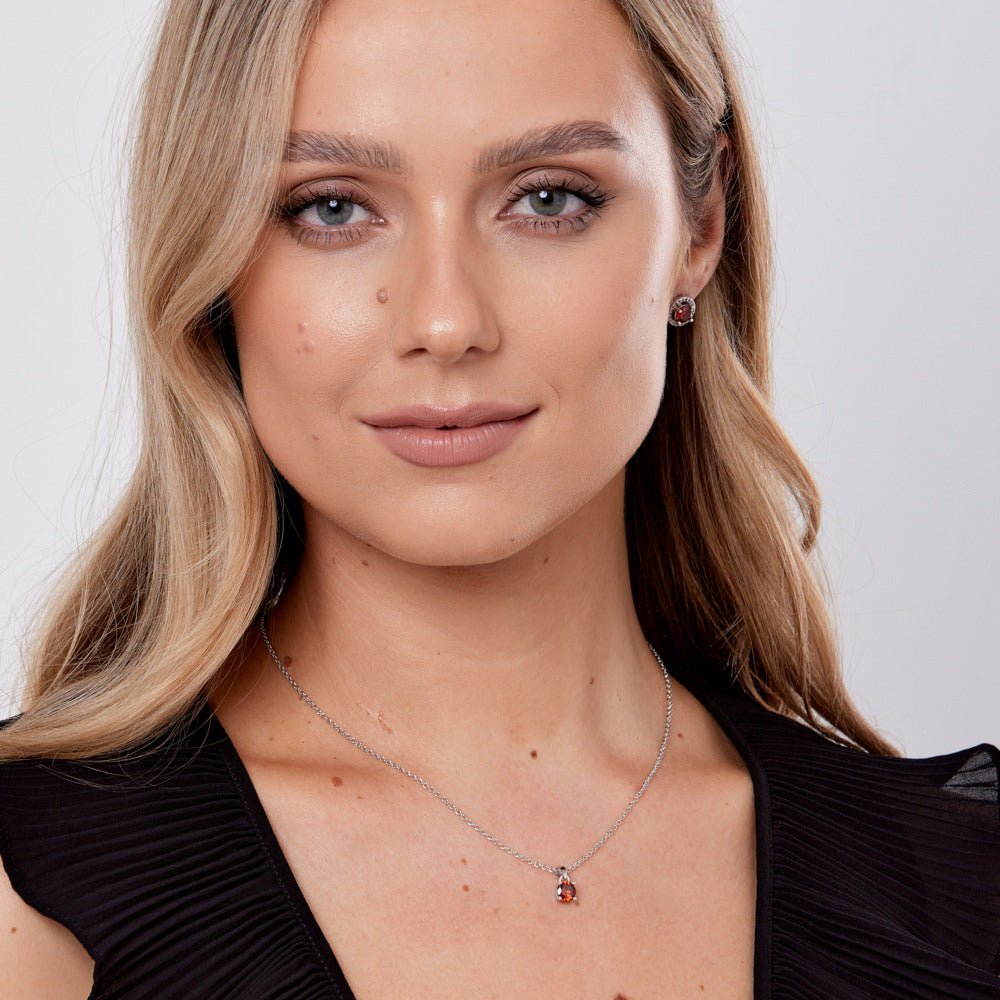 Classic Garnet Solitaire