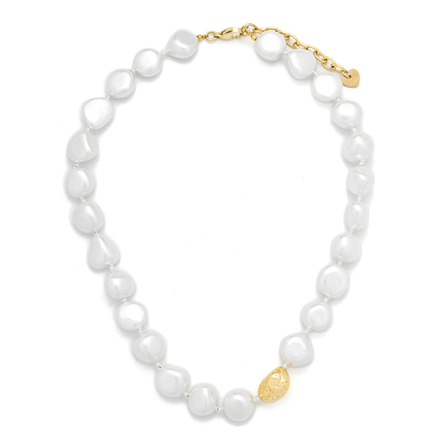 Shell Pearl Necklace