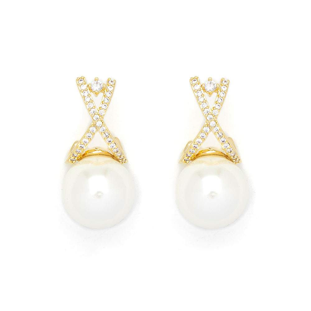Kiss Kiss Faux Pearl Earrings
