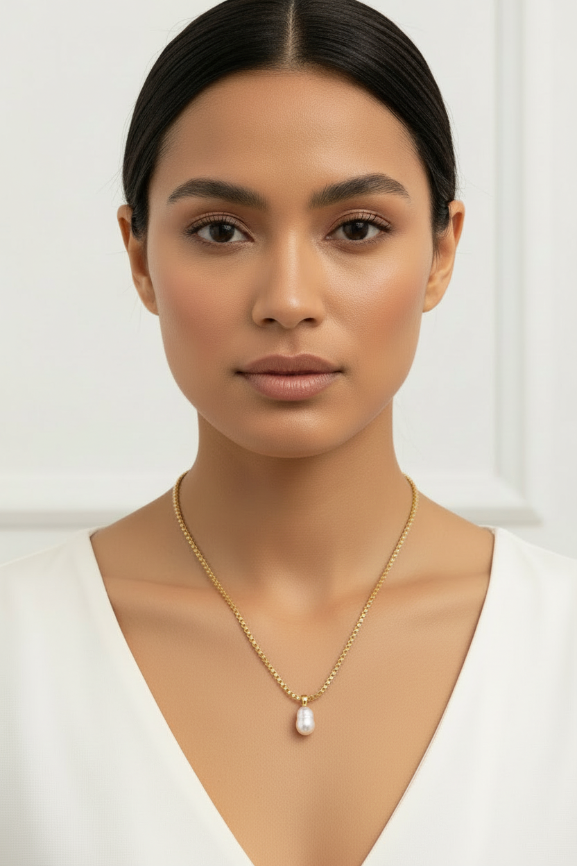 Laina Freshwater Pearl Pendant