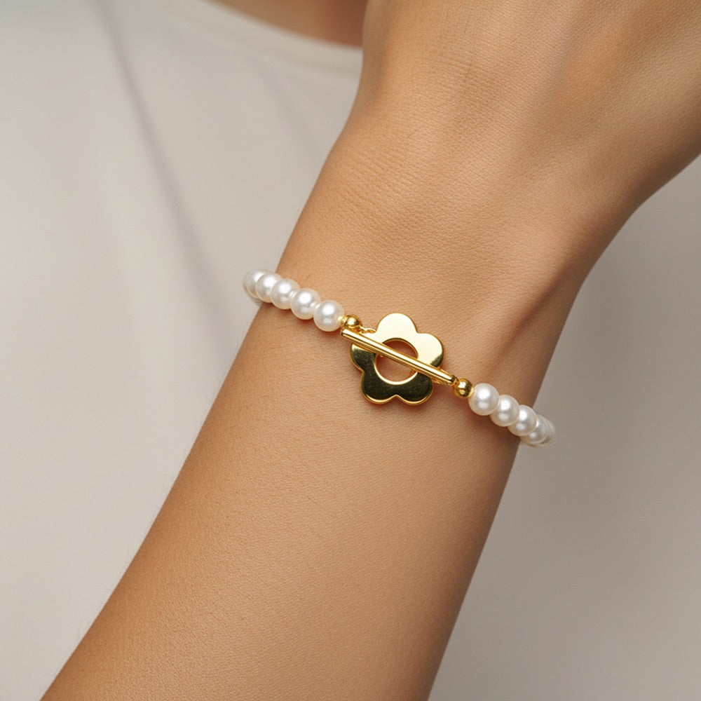 Ring & Toggle Faux Pearl Bracelet