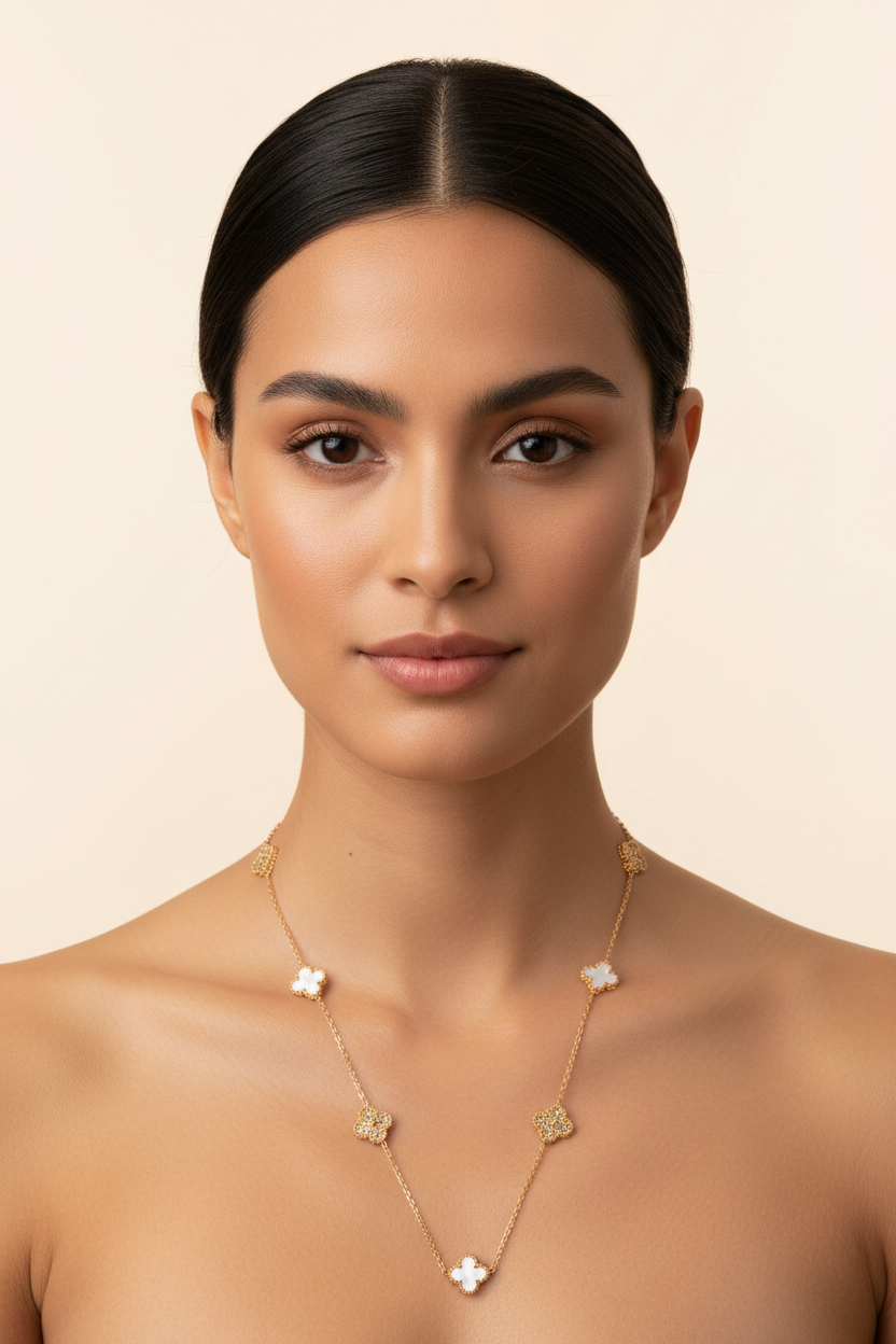 White Crystal Clover Short Necklace