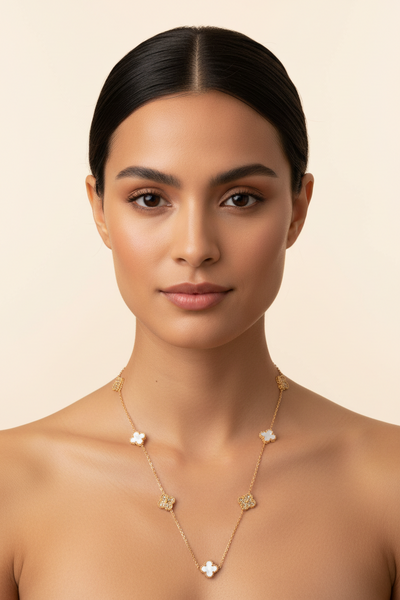 White Crystal Clover Short Necklace